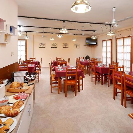 Albergue Sierra De Arbe Naval 외부 사진