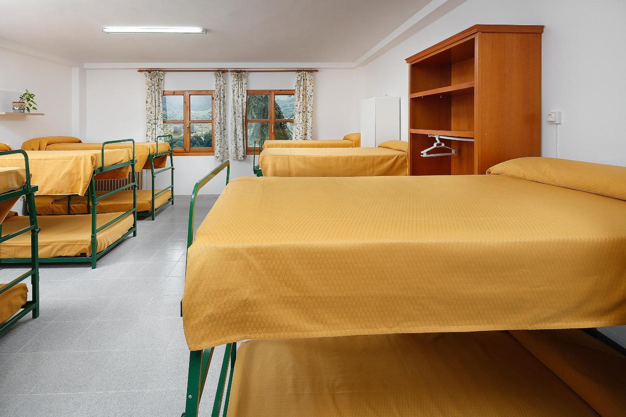 Albergue Sierra De Arbe Naval 외부 사진
