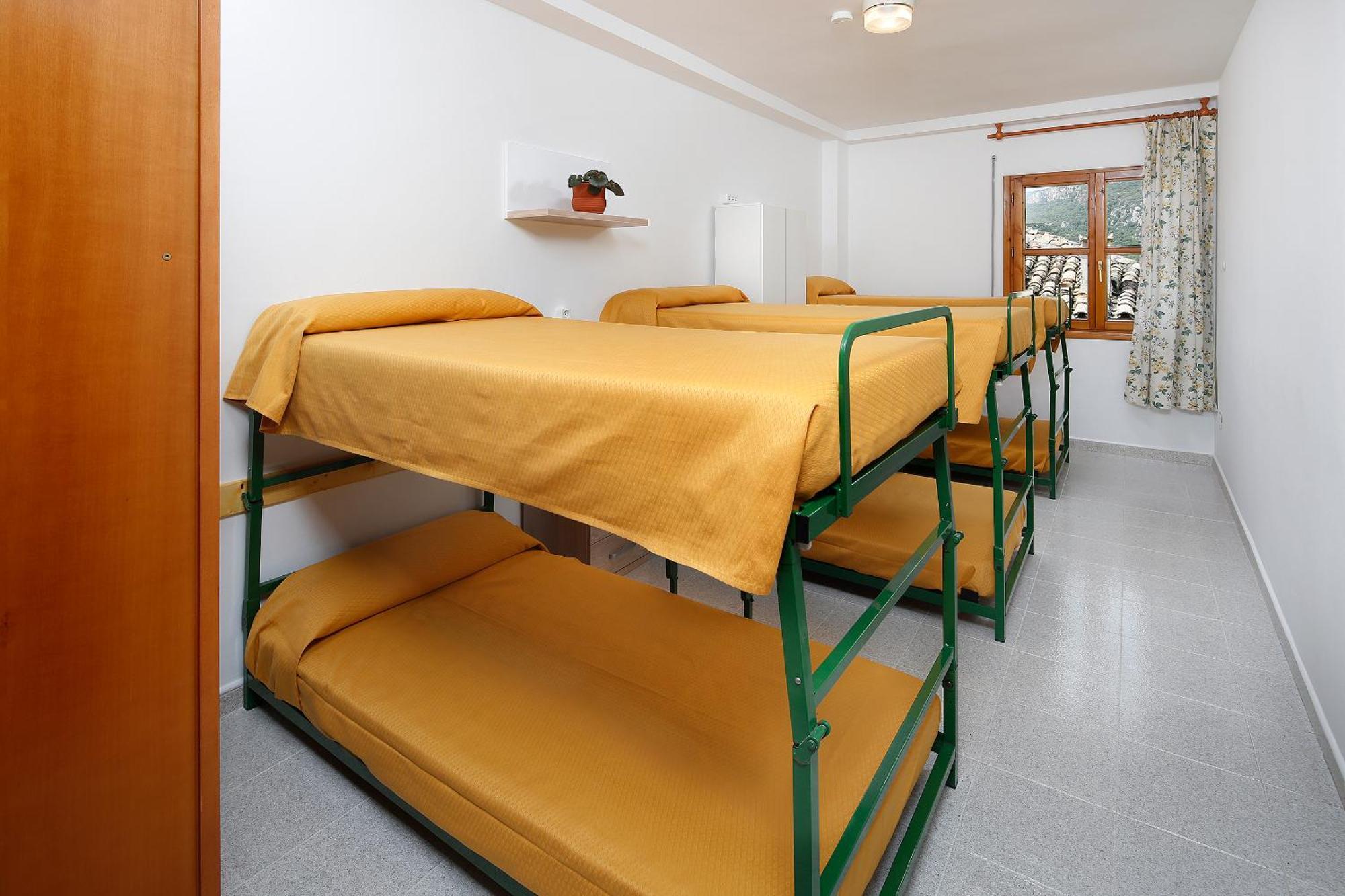Albergue Sierra De Arbe Naval 외부 사진
