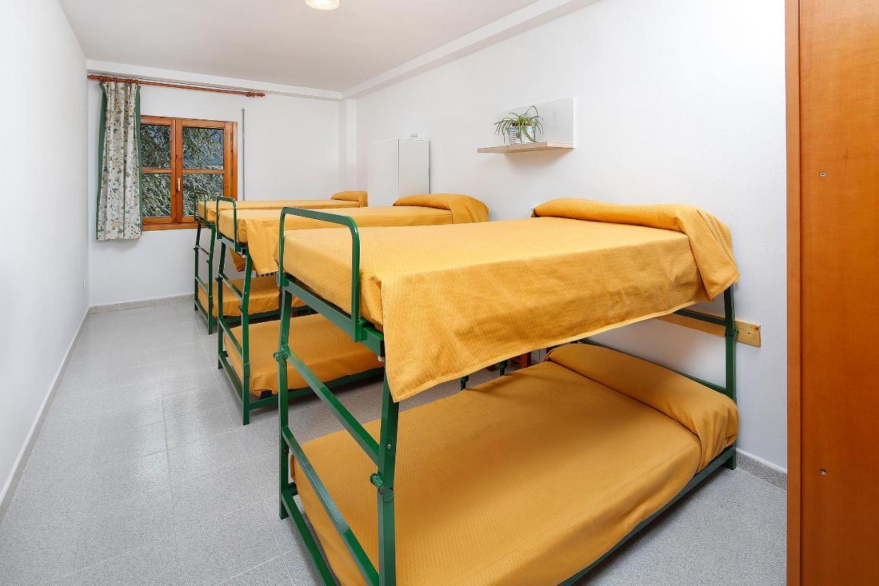 Albergue Sierra De Arbe Naval 외부 사진